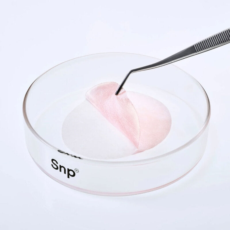SNP Glutathione PDRN Bright Turn-On Pad 60 Pads: SNP concentrated toner pads help deeply nourish, reduce dark spots, and even out skin tone, revealing smooth, radiant skin.