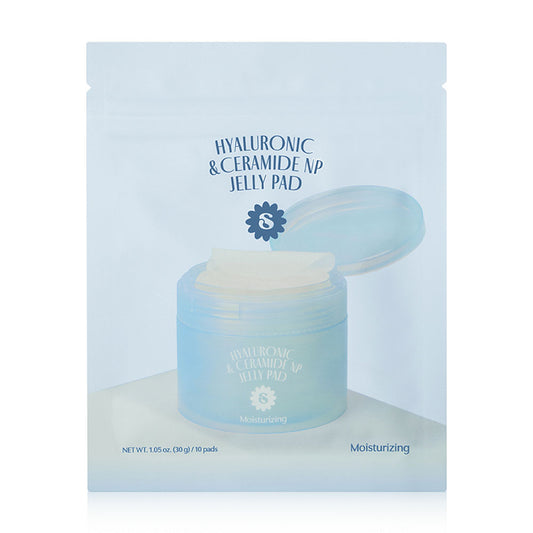 SUPERMOM Hyaluronic & Ceramide NP Jelly Pad 10 Pads. Supermom toner pads, a moisturizing formula for plump, hydrated skin.